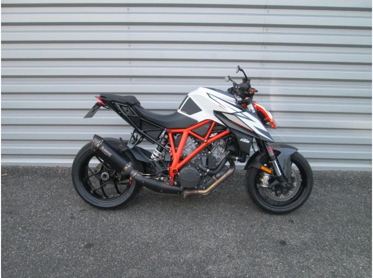 KTM 1290 SUPER DUKE R