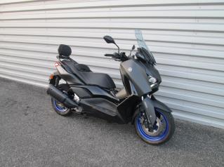 YAMAHA XMAX 300
