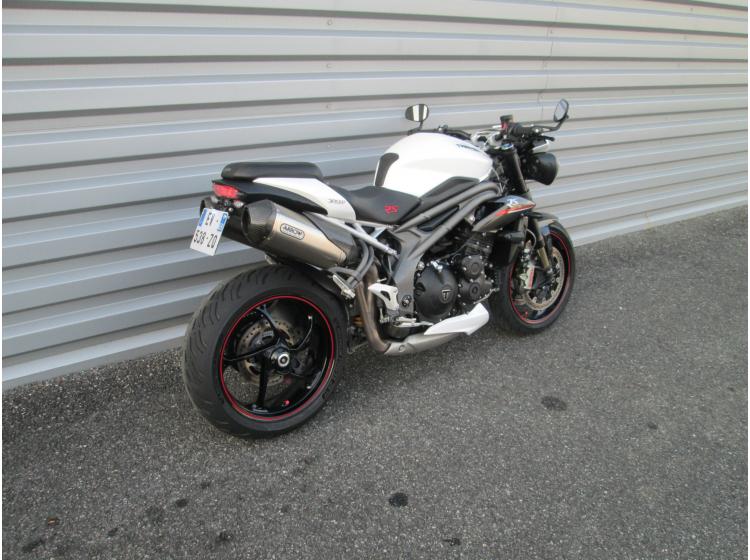 TRIUMPH SPEED TRIPLE 1050 RS