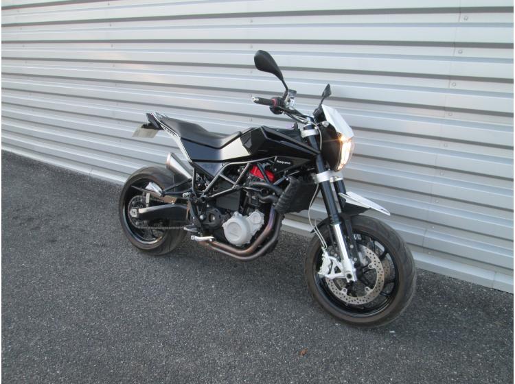 HUSQVARNA NUDA 900