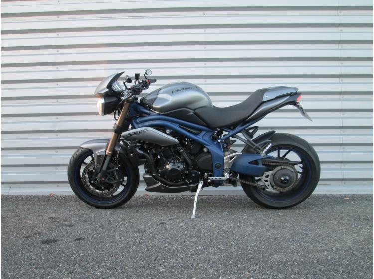 TRIUMPH SPEED TRIPLE 1050 SE - ABS