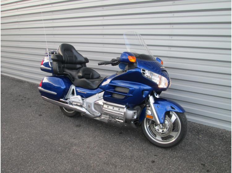 HONDA GL1800 GOLDWING